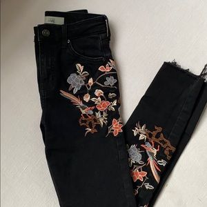 Limited Edition Floral Embroidered Jamie Jeans